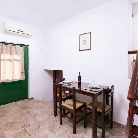 Apartment Panagiotis Kamilári Exterior foto