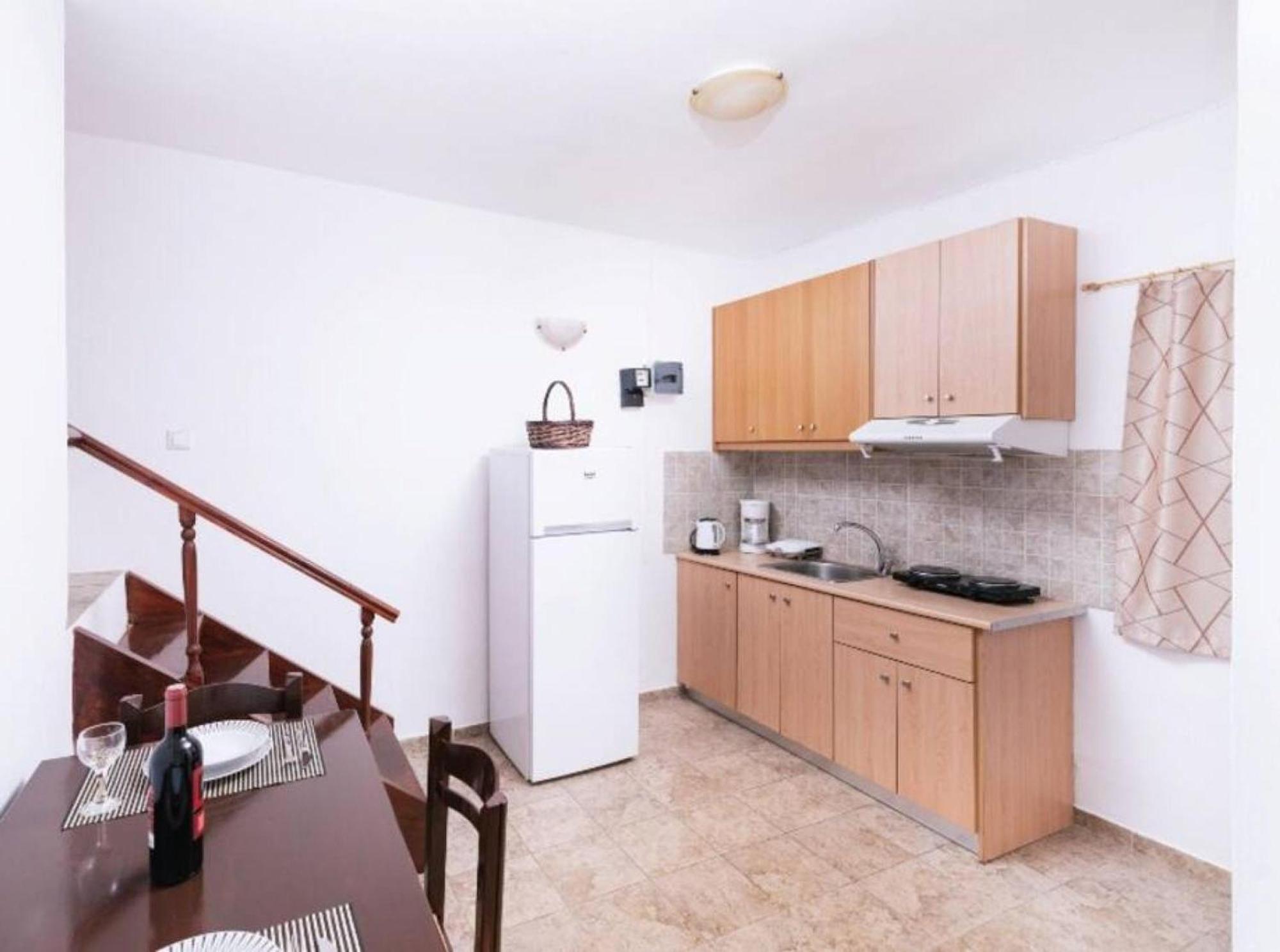 Apartment Panagiotis Kamilári Exterior foto